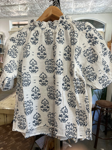 THML Puff Sleeve Textured Print Top